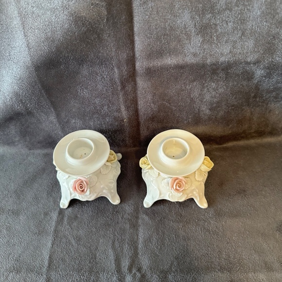 A pair of porcelain candle stick holders, AK, Kaiser, west Germany - Picture 2 of 5